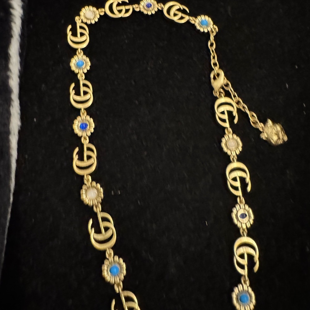 Gucci Marmont GG Floral Elegant Gold and Blue Necklace - Picture 3 of 4
